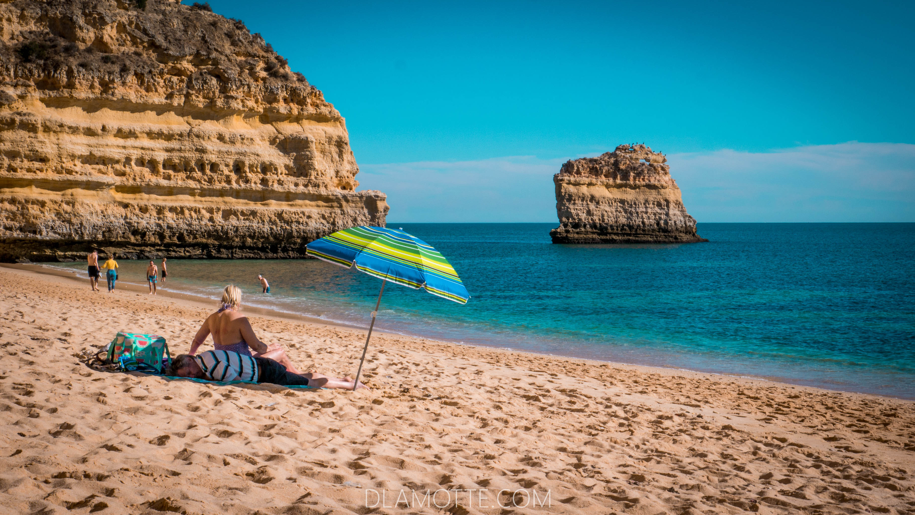 Praia da Marinha Algarve plaża Algarve w listopadzie