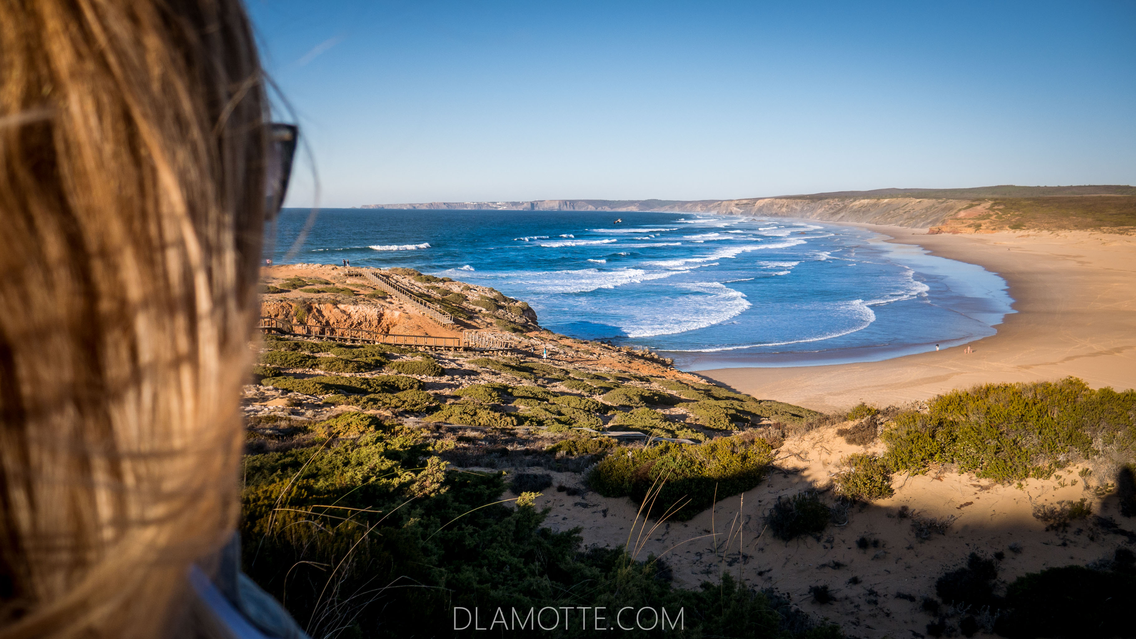 Praia da Bordeira Algarve ocean i plaża Algarve w listopadzie